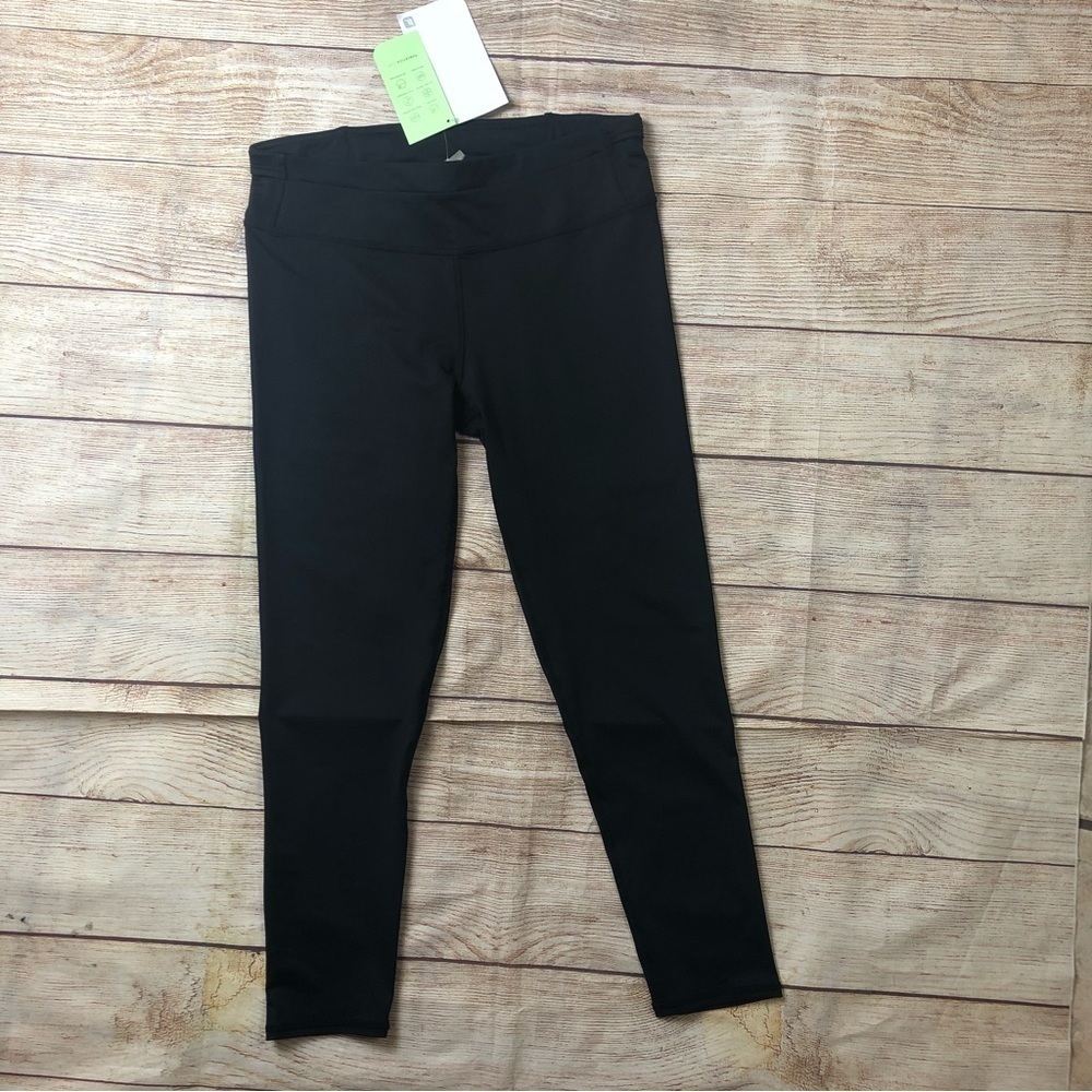 NWT! Gia Powerlite Crop
